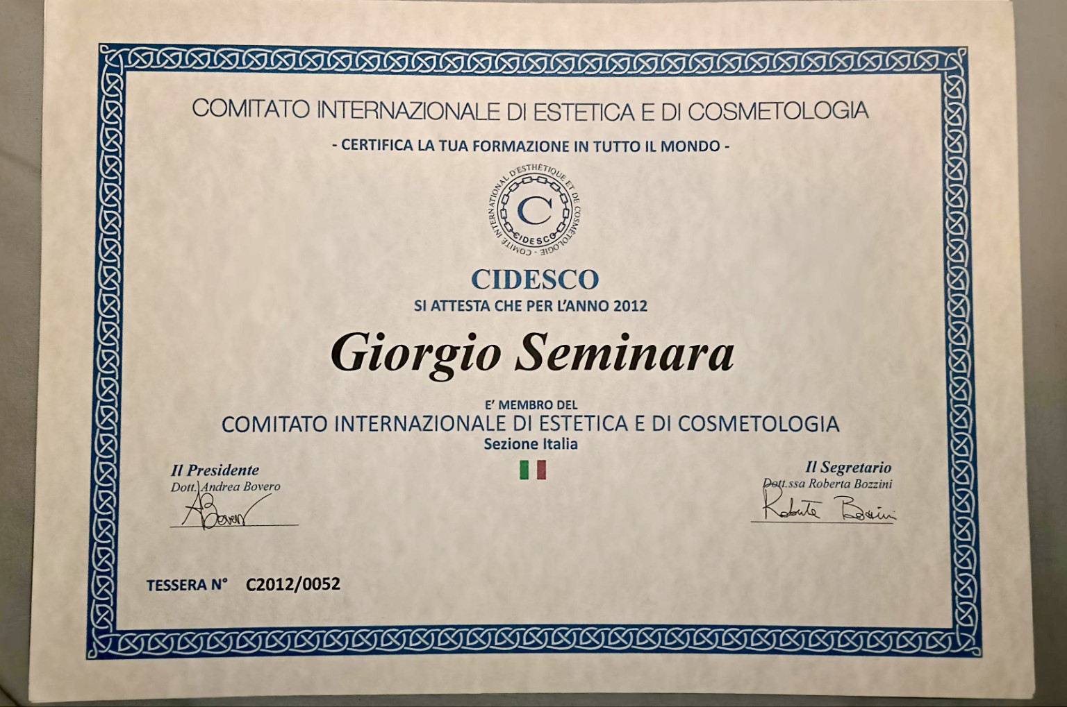 Membro CIDESCO — Comitato Internazionale di Estetica e Cosmetologia — CIDESCO Sezione Italia